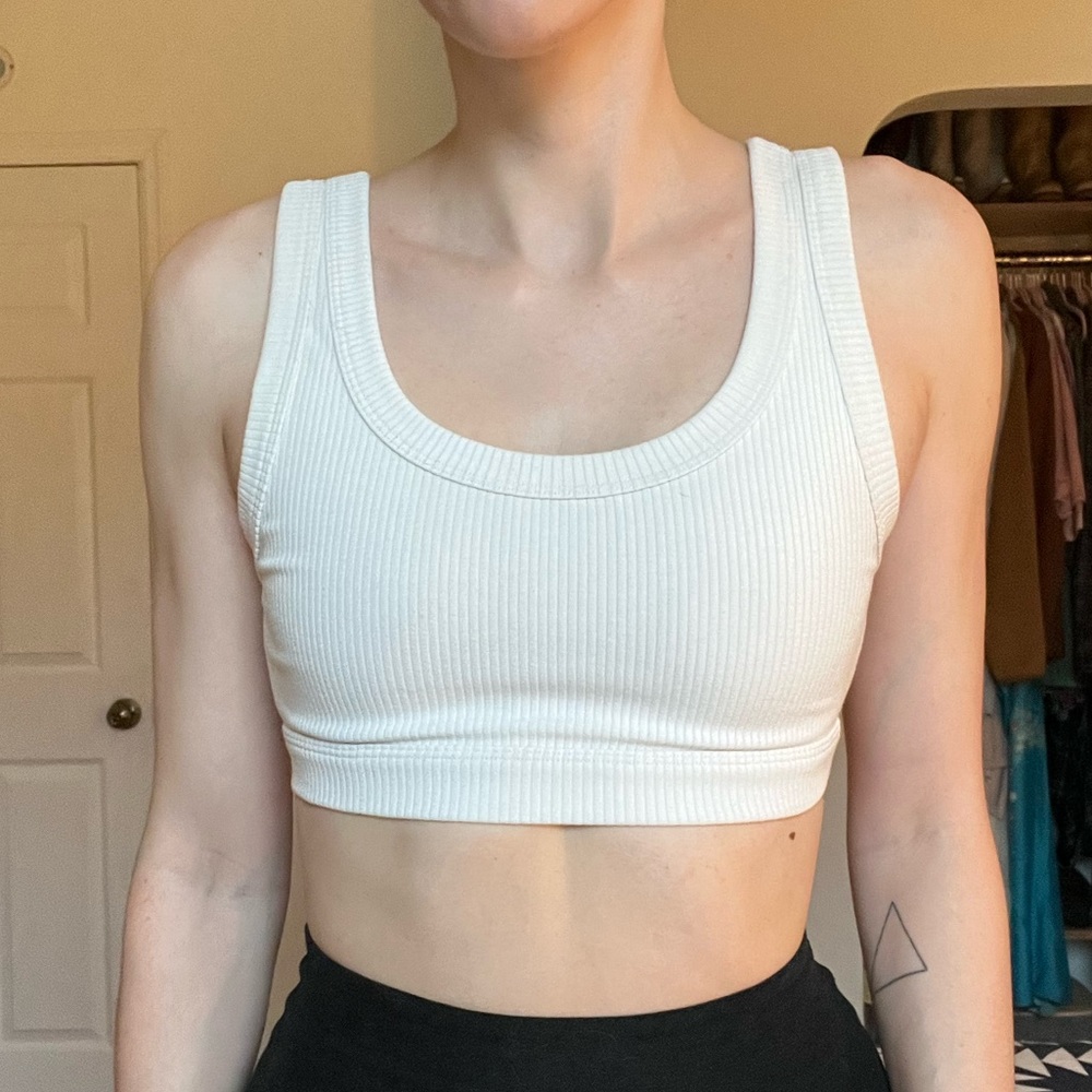 Alo Yoga Wellness Sports Bra, ivory S